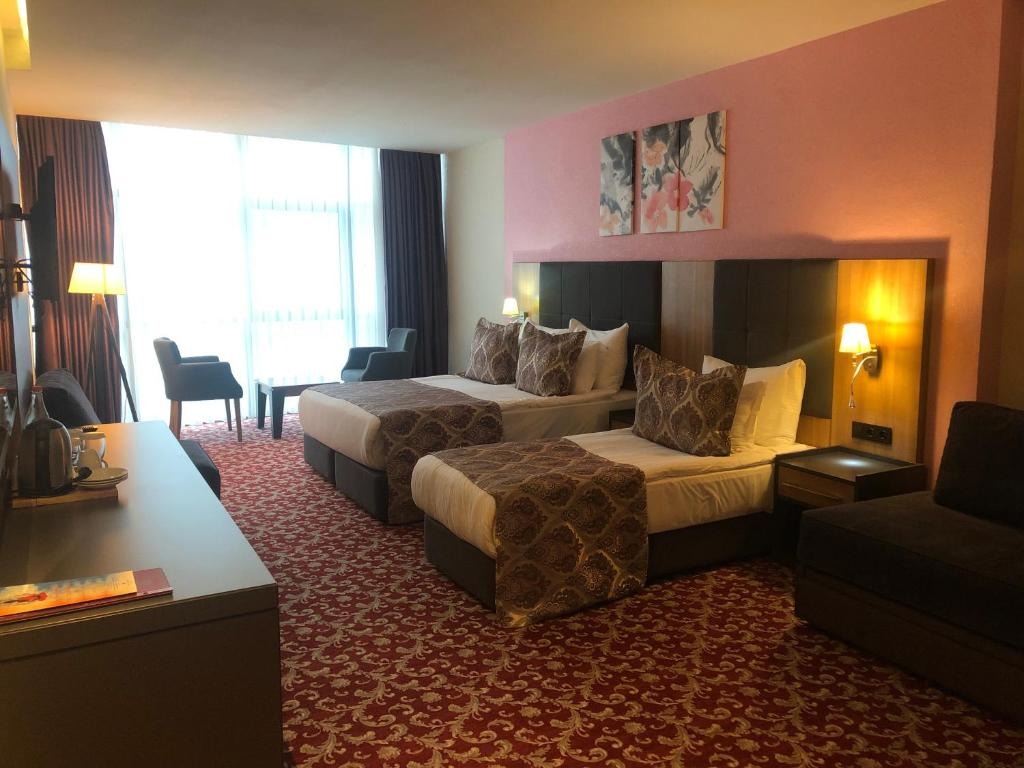 هتل ایفوریا باتومی